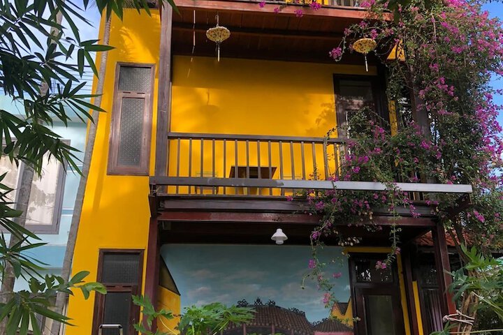 Hotel Exterior 48 of 48