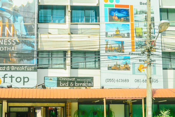 Exterior of Chinawat Hotel