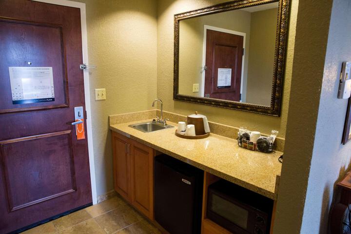 1 King Walk in Shower Only Hearing Accessible (12 of 18)
