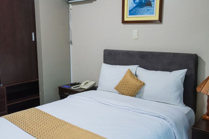 Room 8 of 26