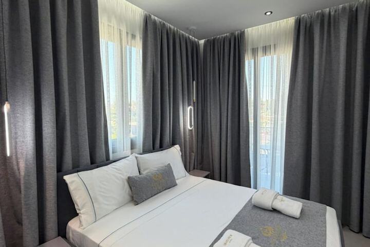 Room 47 of 164