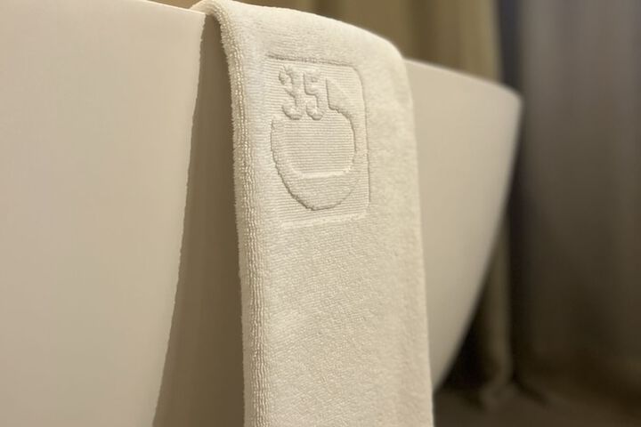 Room 41 of 82