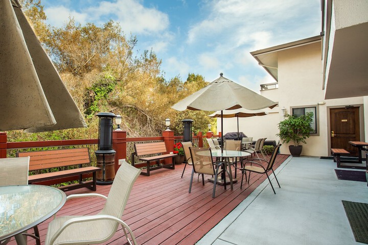 Sundeck