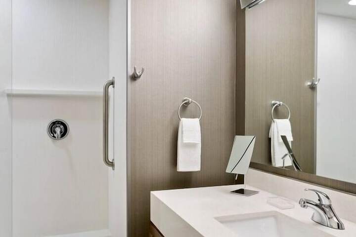 Bathroom shower