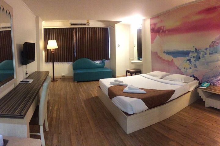 Room 49 of 147
