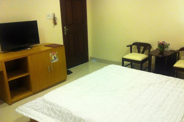Room 11 of 21