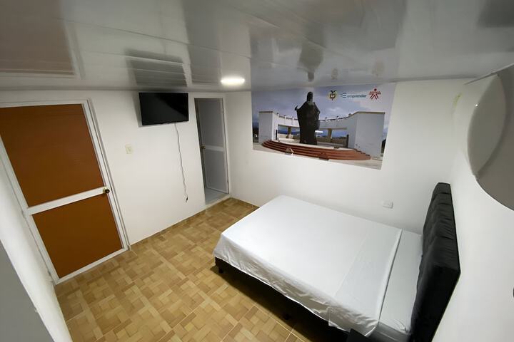Room 3 of 9