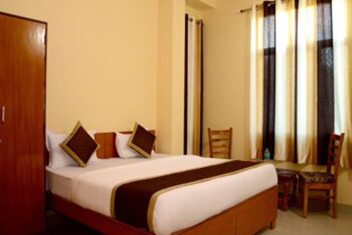 Room 39 of 48