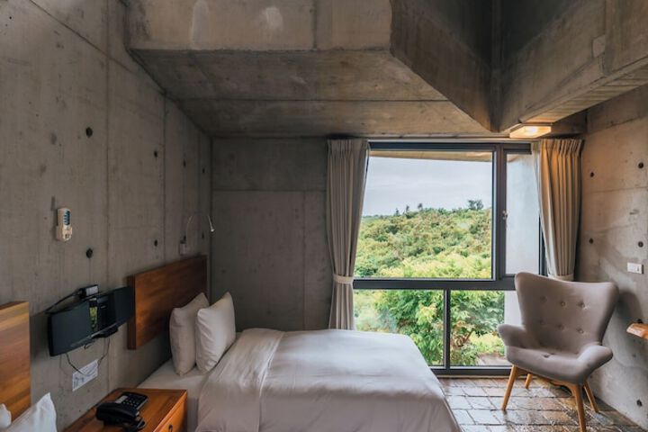 Room 17 of 72