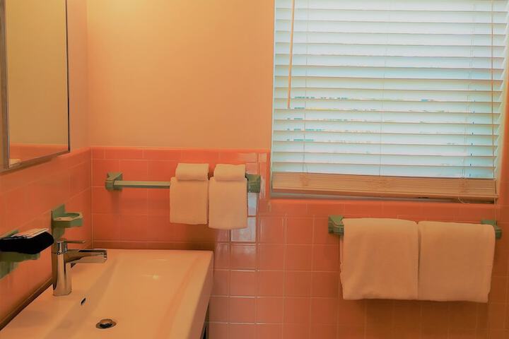 Room 130 of 177