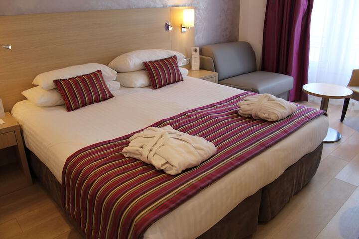 Room 15 of 84