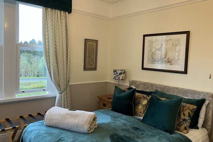 Room 3 of 36