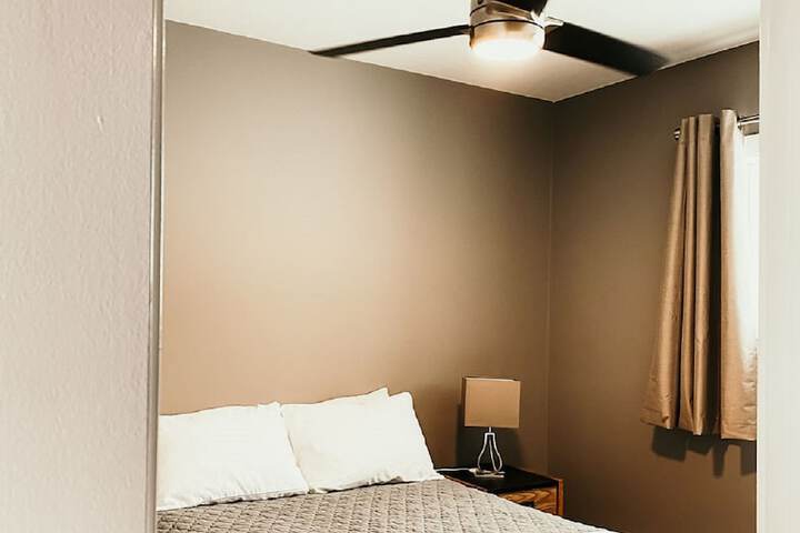 Room 5 of 57