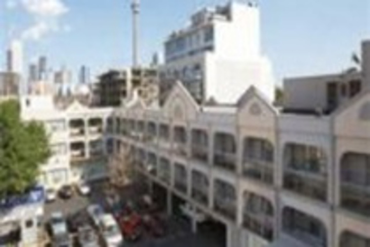 Travelodge Toronto Downtown West