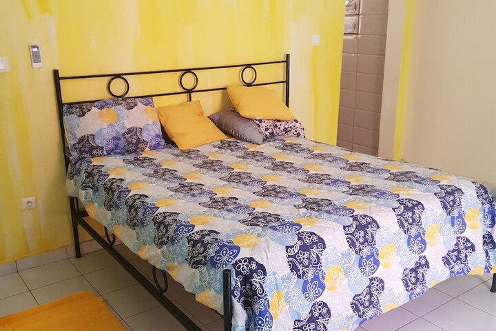 Room 25 of 41