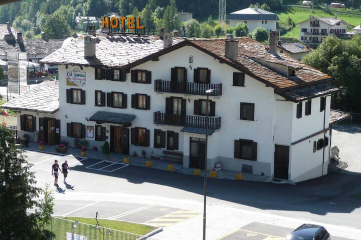 Hotel 22 of 31