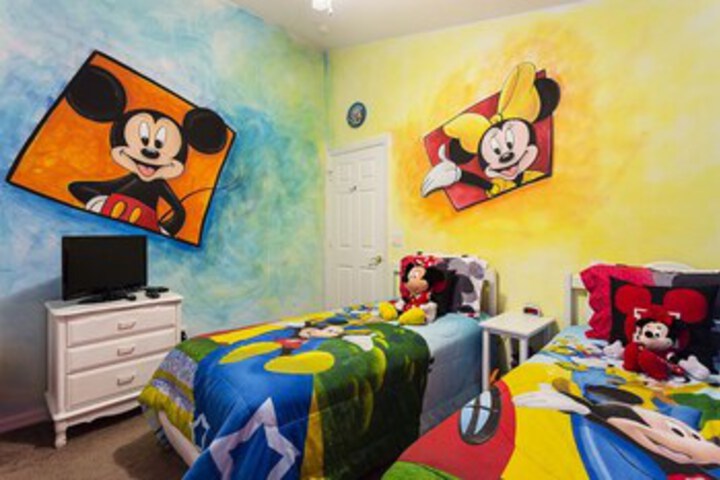 Room 17 of 23