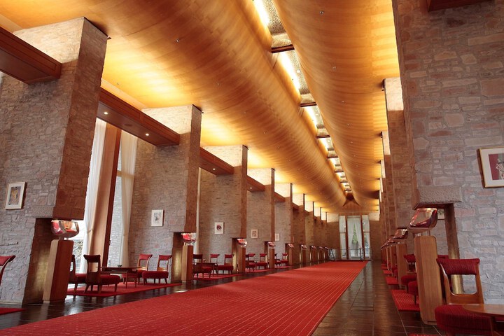 Guest Lobby