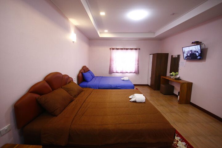 Room 5 of 42