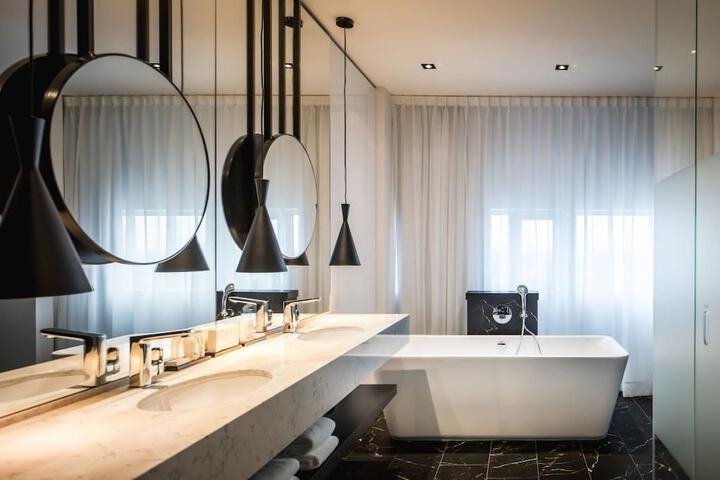 Bathroom Interior Photo