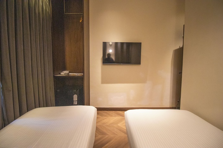 Room 38 of 58
