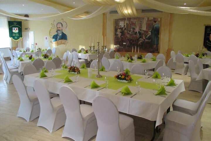 Ballroom/Hall 20 of 31