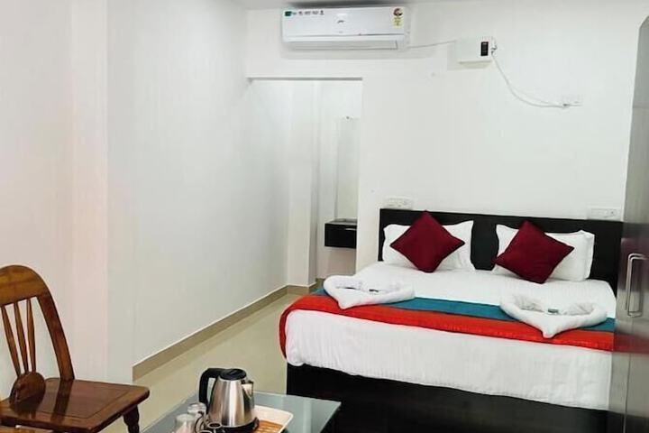 Room 2 of 26