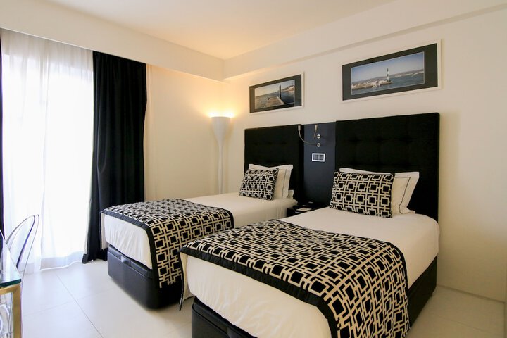 Room 22 of 49