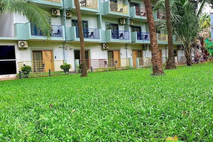 Hotel Exterior 93 of 116