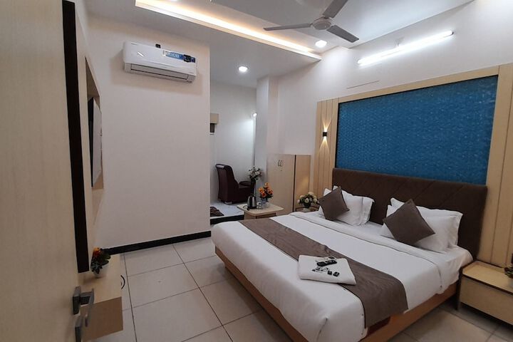 Room 48 of 69