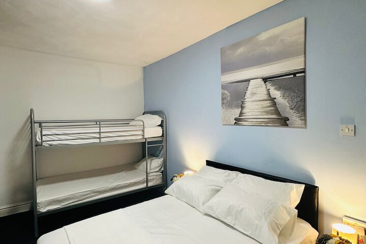 Room 30 of 44