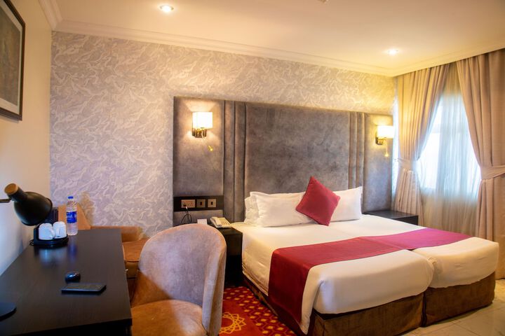 Room 21 of 54