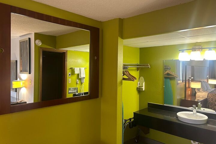 Clean Restrooms