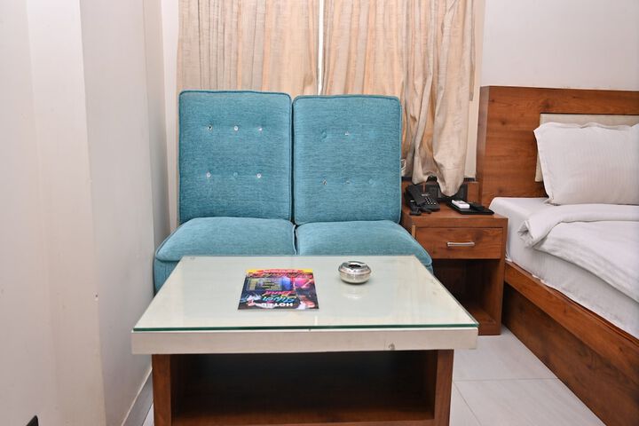 Room 16 of 114