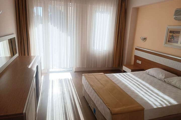 Room 8 of 21