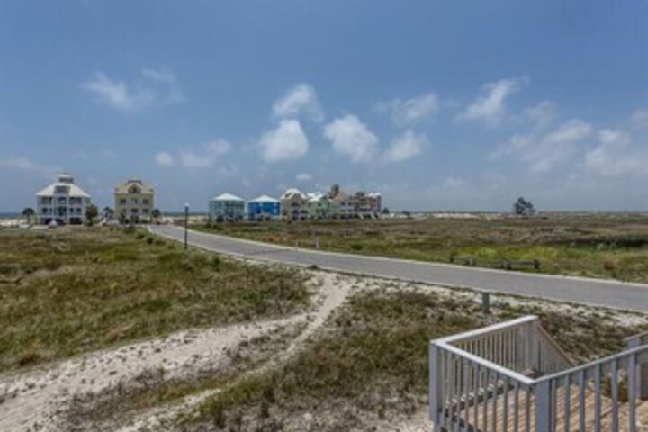 Property Grounds 76 of 95