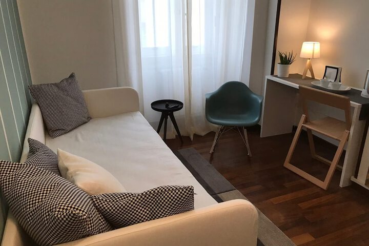 Room 15 of 42