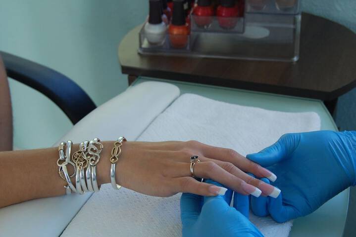 Nail salon