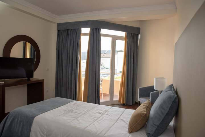 Room 18 of 35