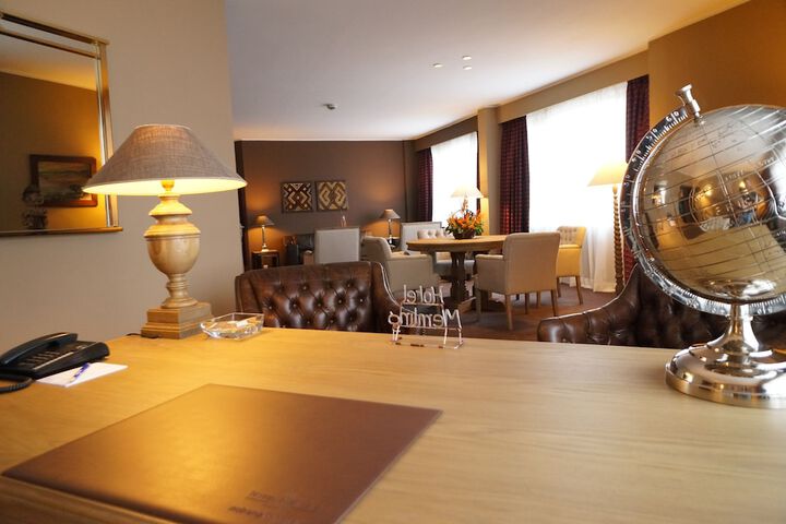 Room 52 of 91