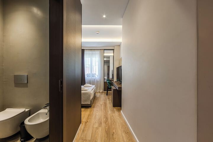 Room 48 of 171
