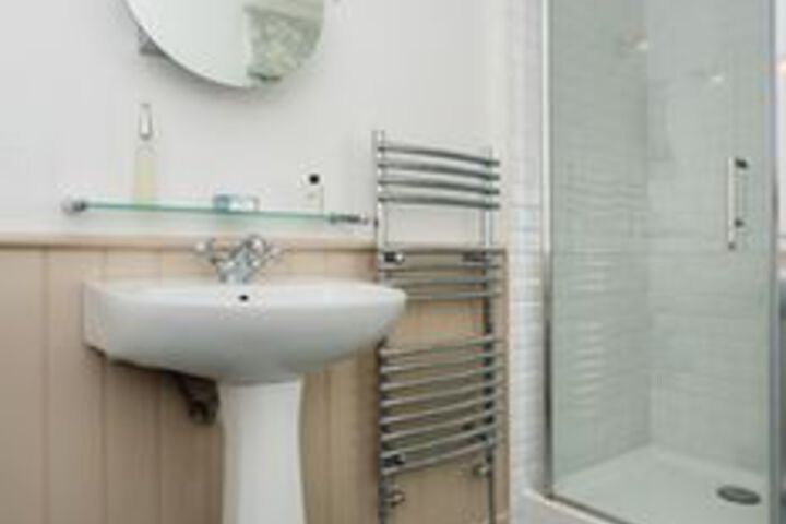 Room 2 of 16