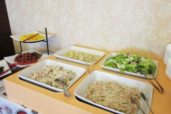 Dining Photos