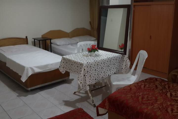 Room 34 of 105