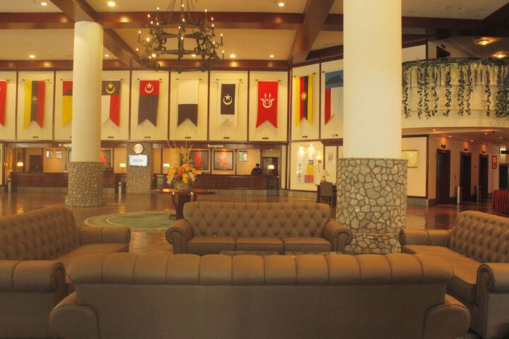 Hotel Lobby