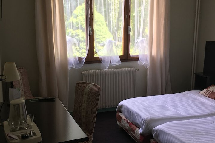 Room 14 of 39