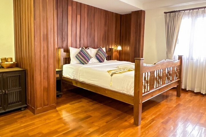 Room 25 of 84