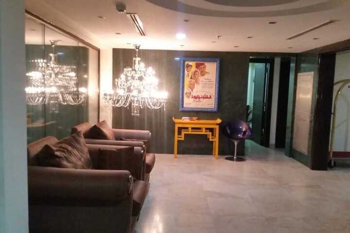 Seef Loft
