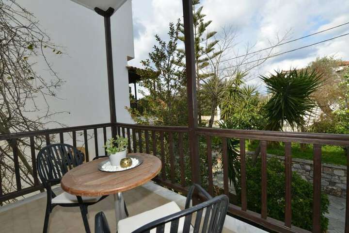 Terrace/Patio 32 of 48