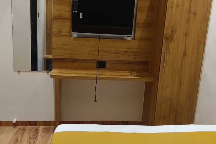 Room 2 of 29